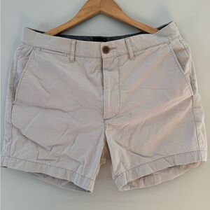 J. Crew Men's Cream Flat Front Shorts